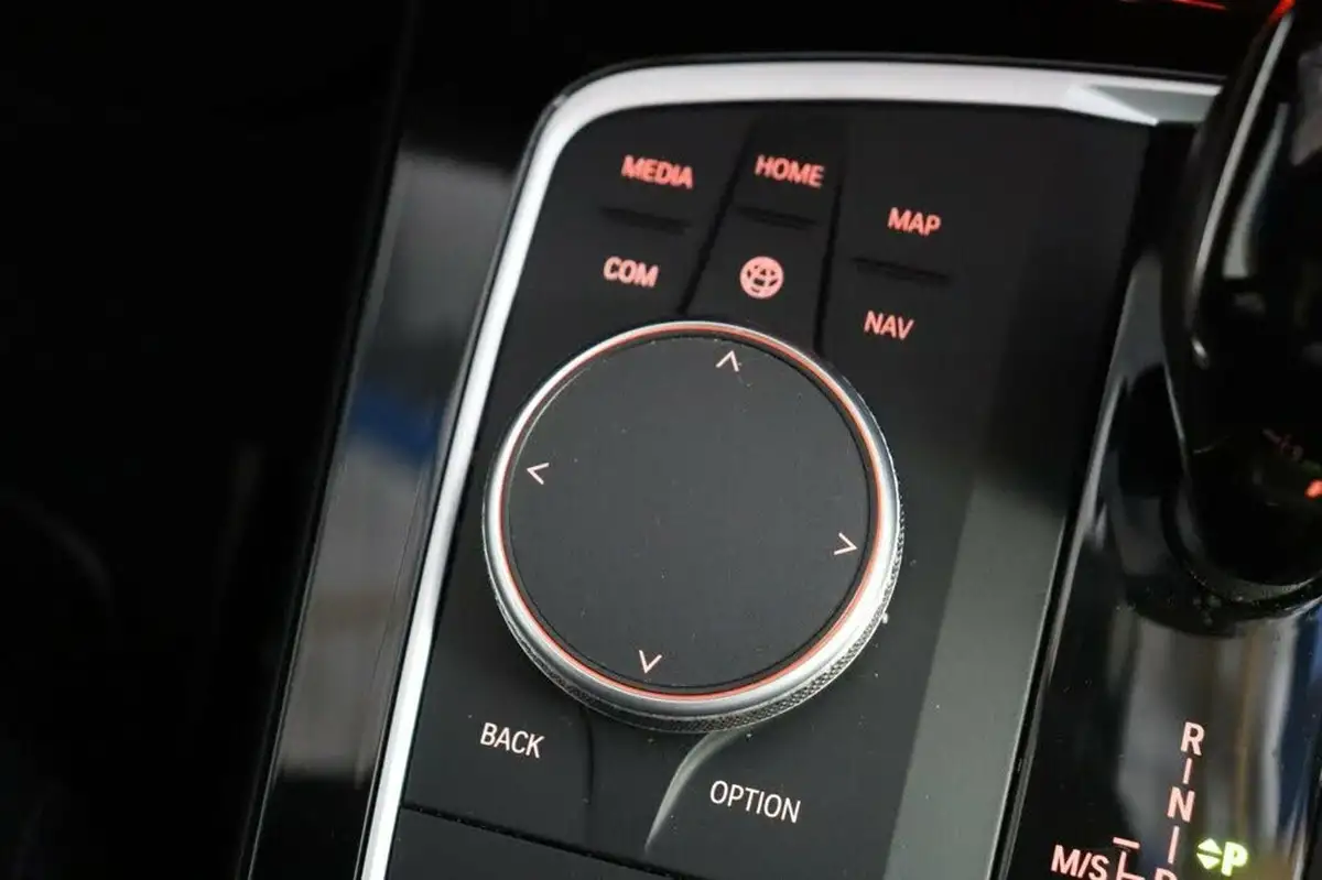 2022-bmw-2-series-15-218i-sport-lcp-coupe-4d-dct-big-26