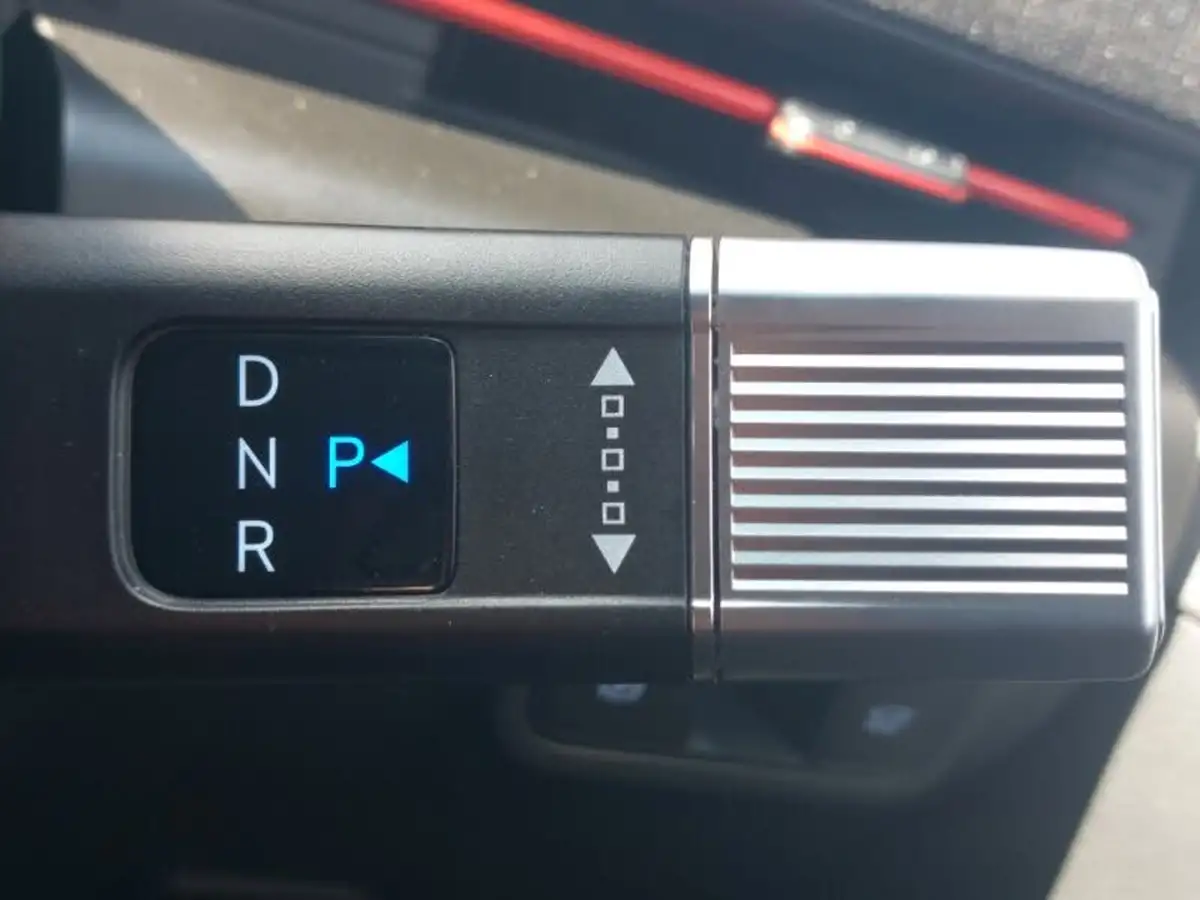 2023-hyundai-kona-10-t-gdi-n-line-s-dct-big-13