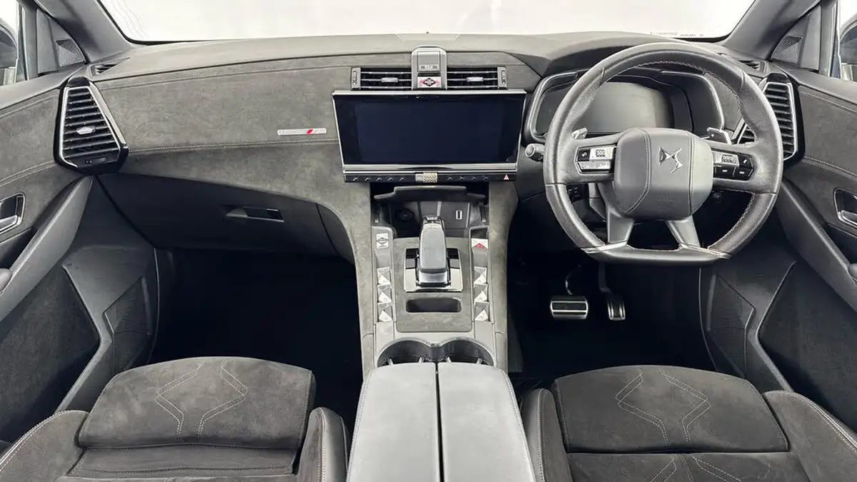 2022-ds-ds-7-crossback-e-tense-performance-line-225ps-big-10