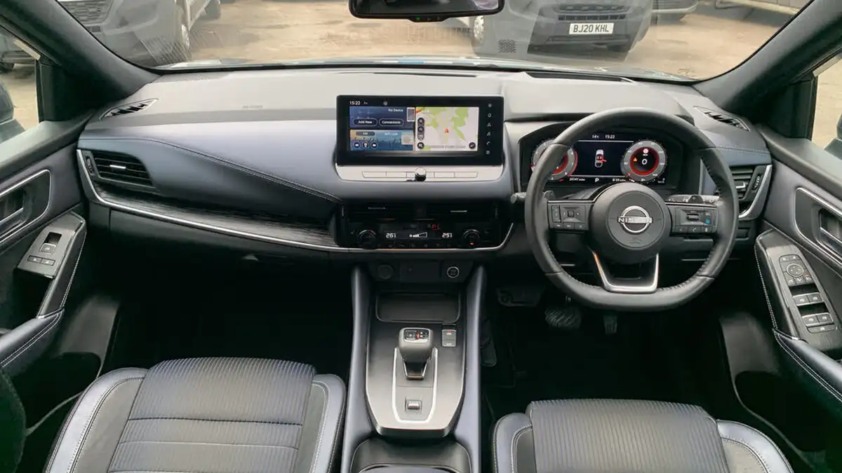 2022-nissan-qashqai-13-dig-t-tekna-158ps-xtronic-big-3