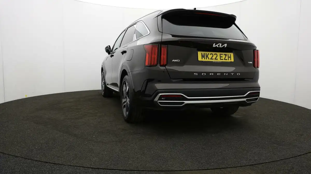 2022-kia-sorento-16-t-gdi-3-226bhp-hev-big-32