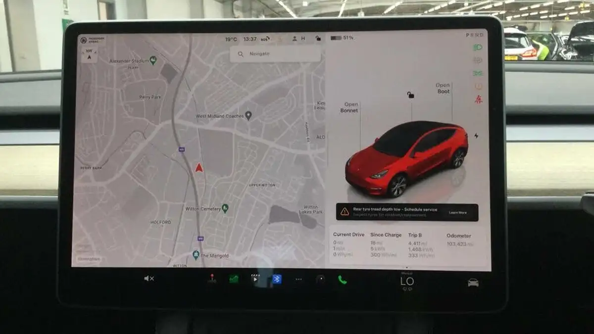 2023-tesla-model-y-e-rwd-big-14
