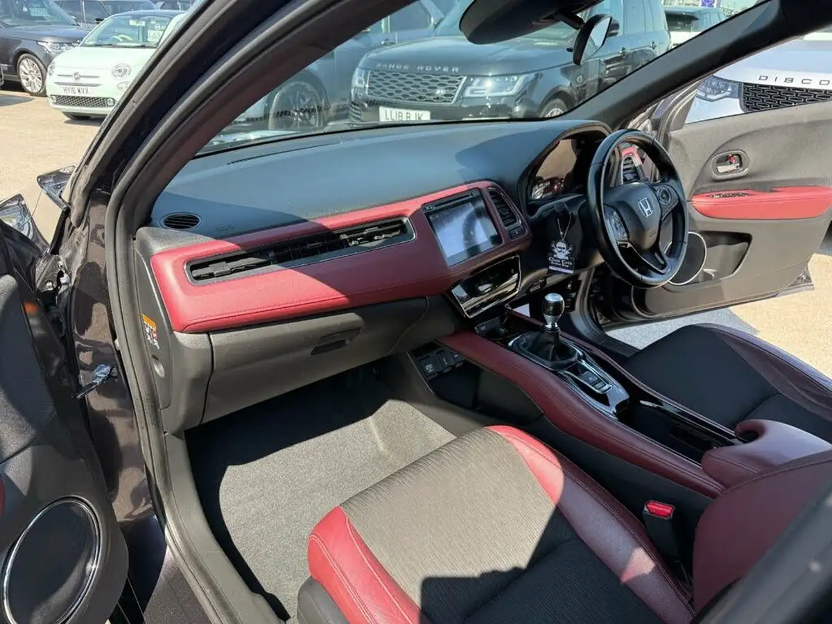 2020-honda-hr-v-15-i-vtec-sport-big-16