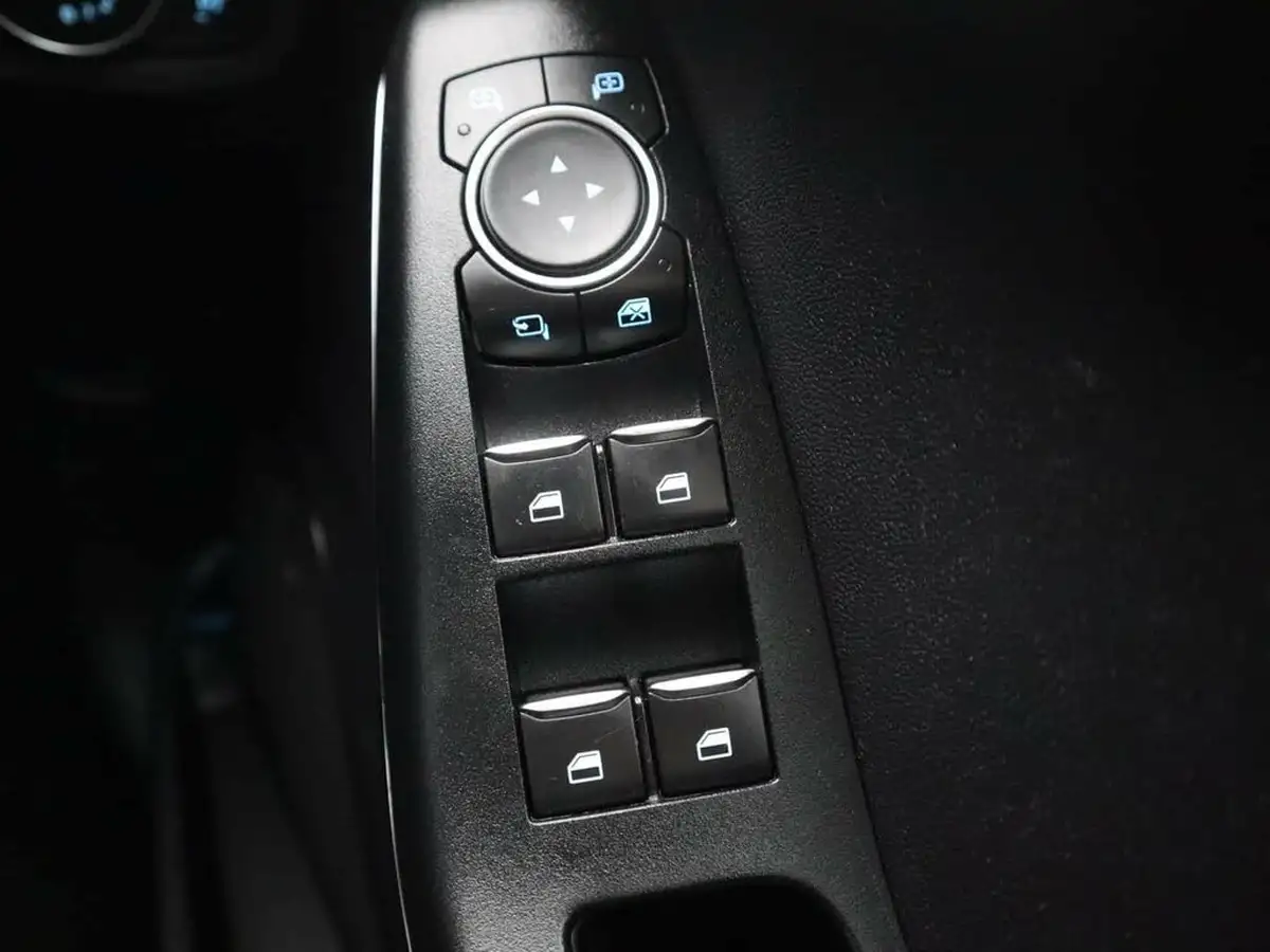 2021-ford-fiesta-10t-active-edition-125ps-hybrid-mhev-big-38
