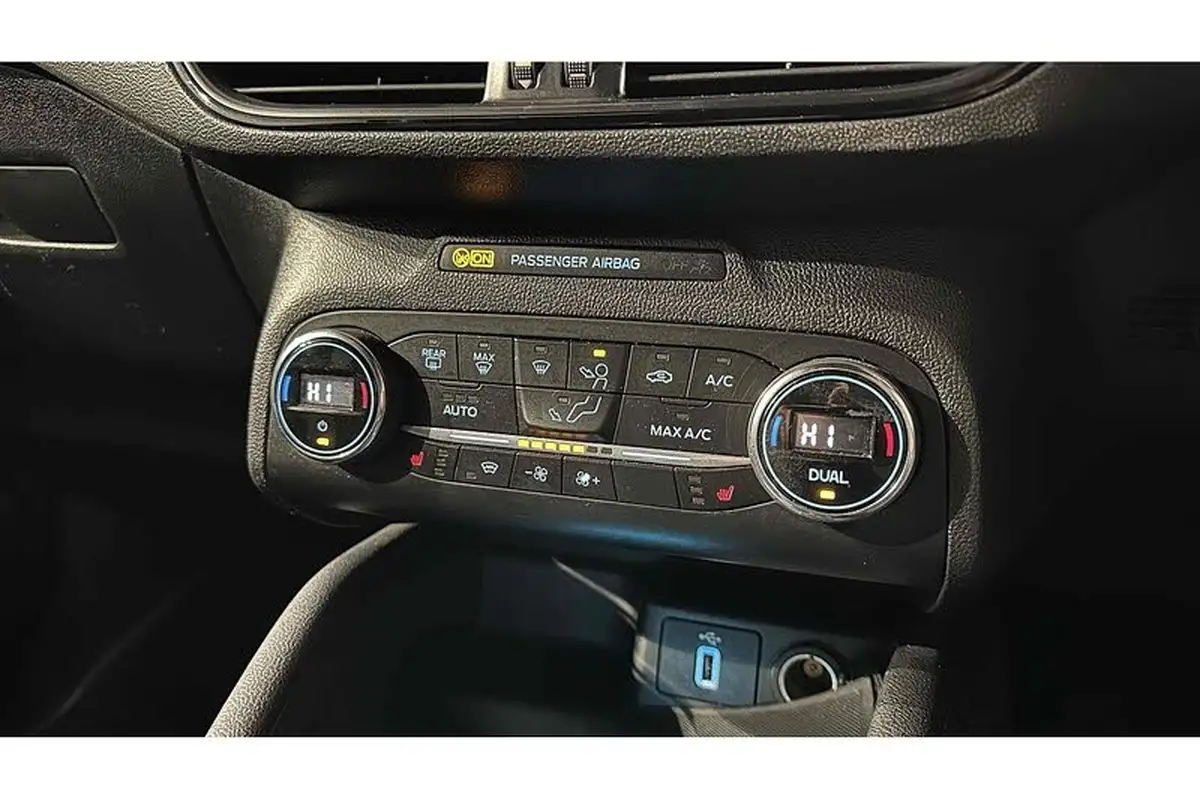 2019-ford-focus-10t-st-line-x-hatchback-big-45