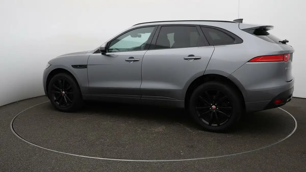 2021-jaguar-f-pace-20-i4d-chequered-flag-180ps-big-49