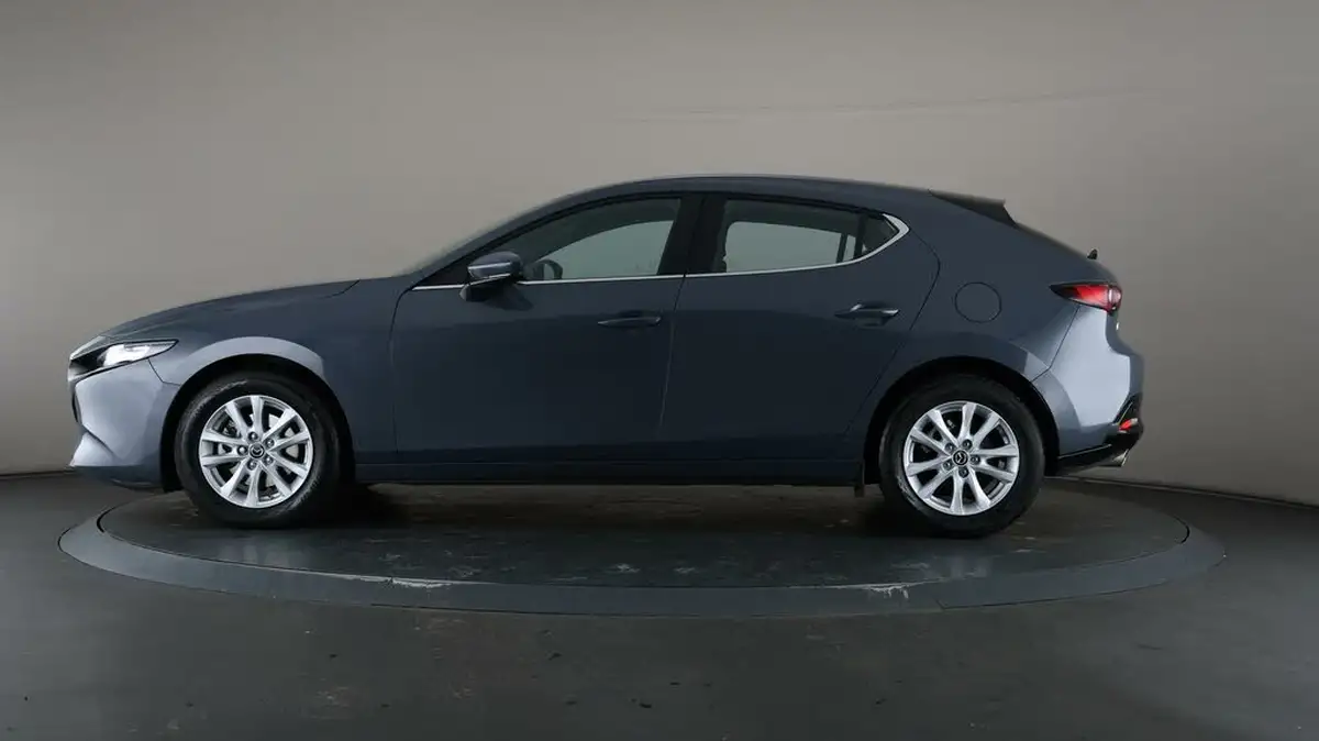 2022-mazda-mazda3-20-se-l-big-35