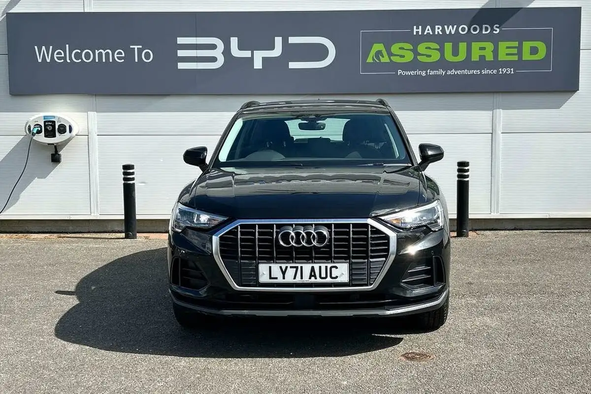 2022-audi-q3-15-35-tfsi-technik-cod-s-tronic-big-12