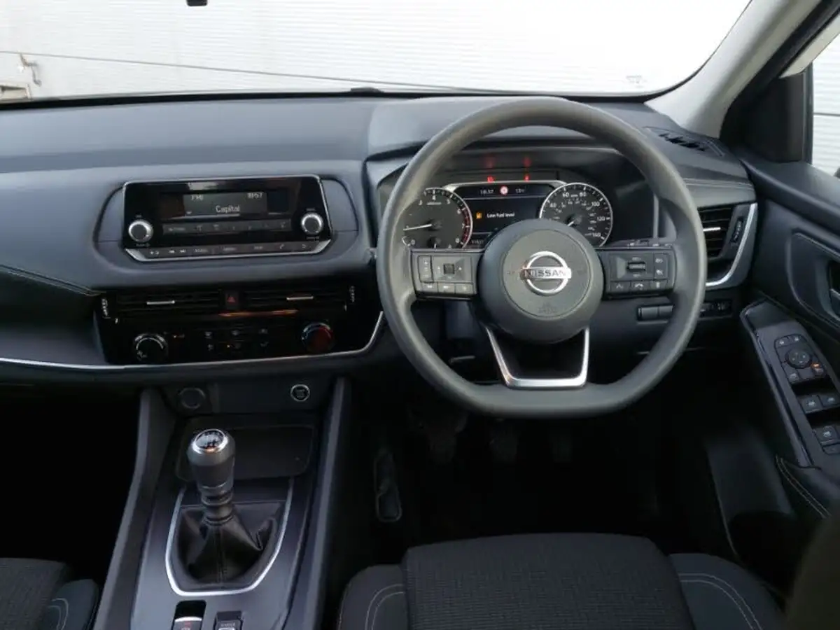 2021-nissan-qashqai-13-dig-t-visia-big-6