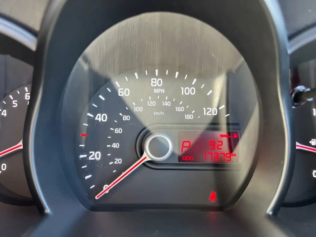 2013-kia-picanto-125-picanto-2-auto-big-19