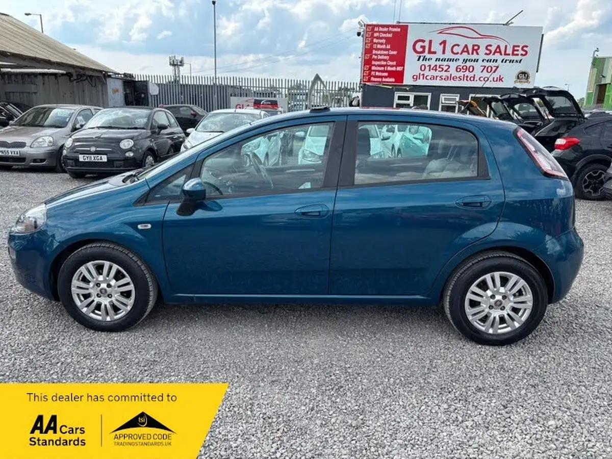 2012-fiat-punto-14-easy-77bhp-5d-dualogic-big-4