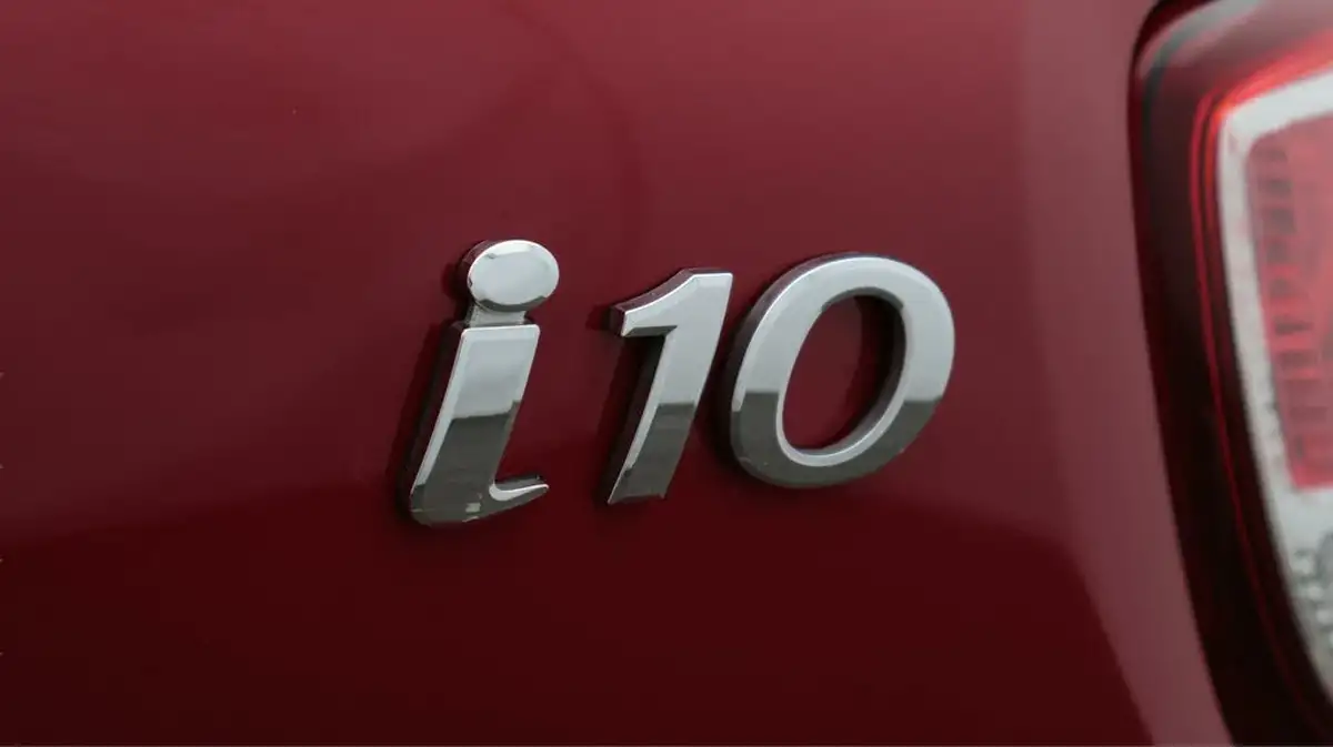 2019-hyundai-i10-10-s-big-22