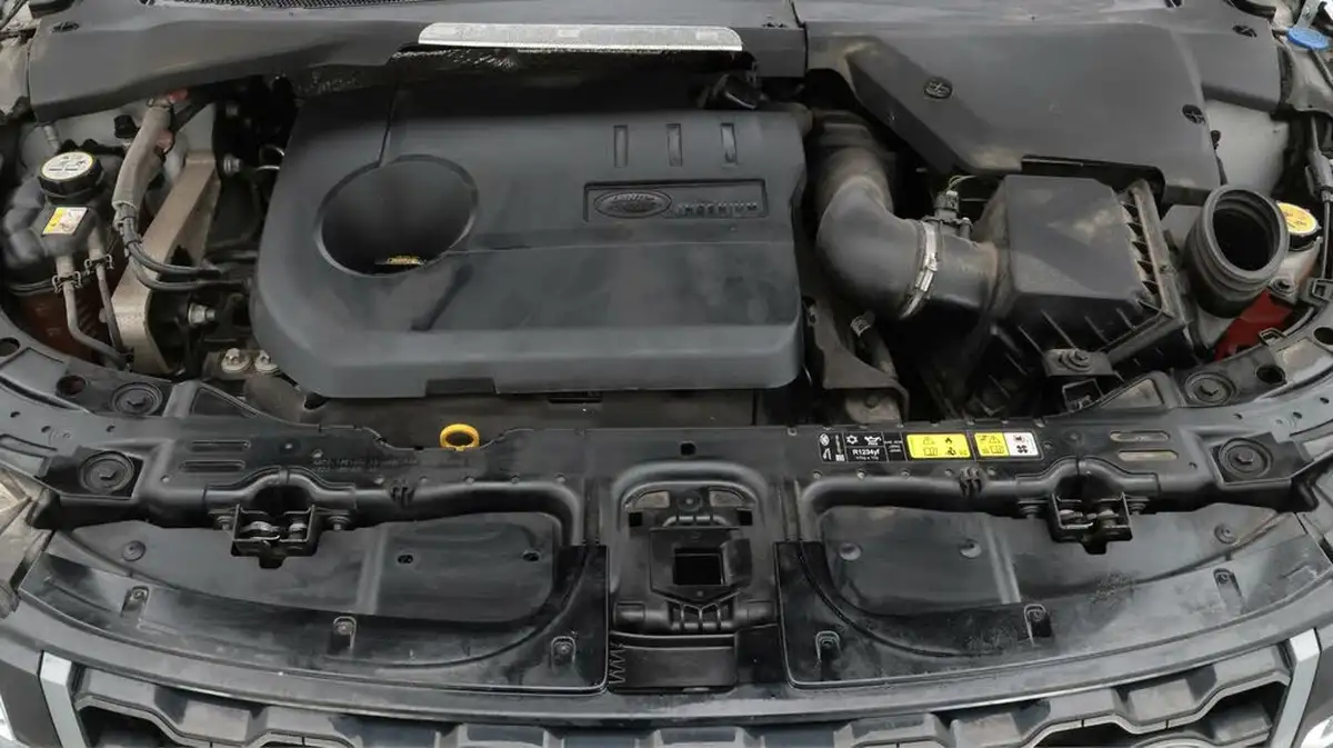 2021-land-rover-range-rover-evoque-15-p300e-r-dynamic-se-big-19