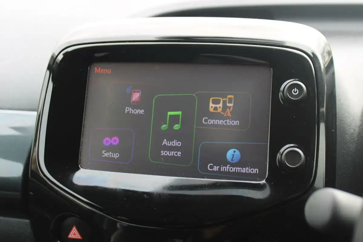 2018-toyota-aygo-10-vvt-i-x-press-71bhp-big-16