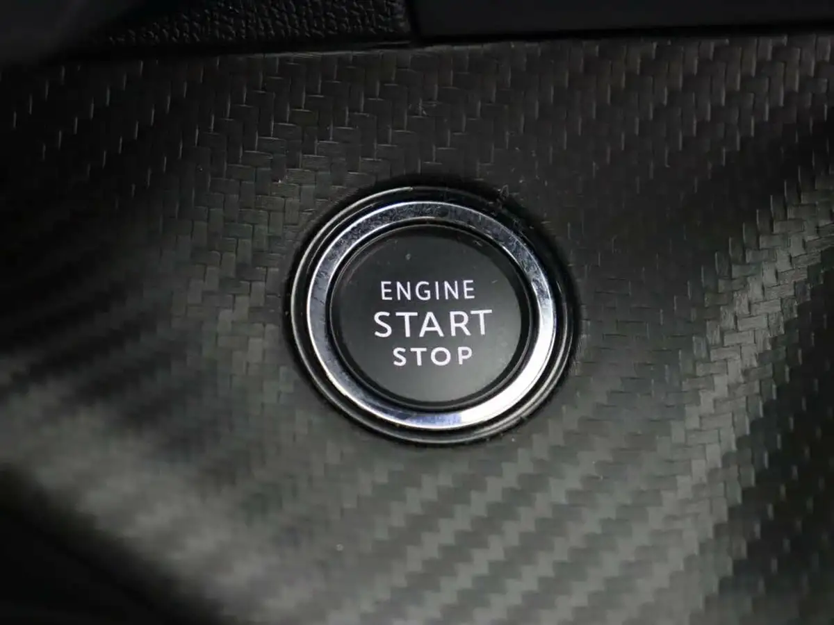 2024-peugeot-2008-suv-12-puretech-gt-130ps-eat8-big-28