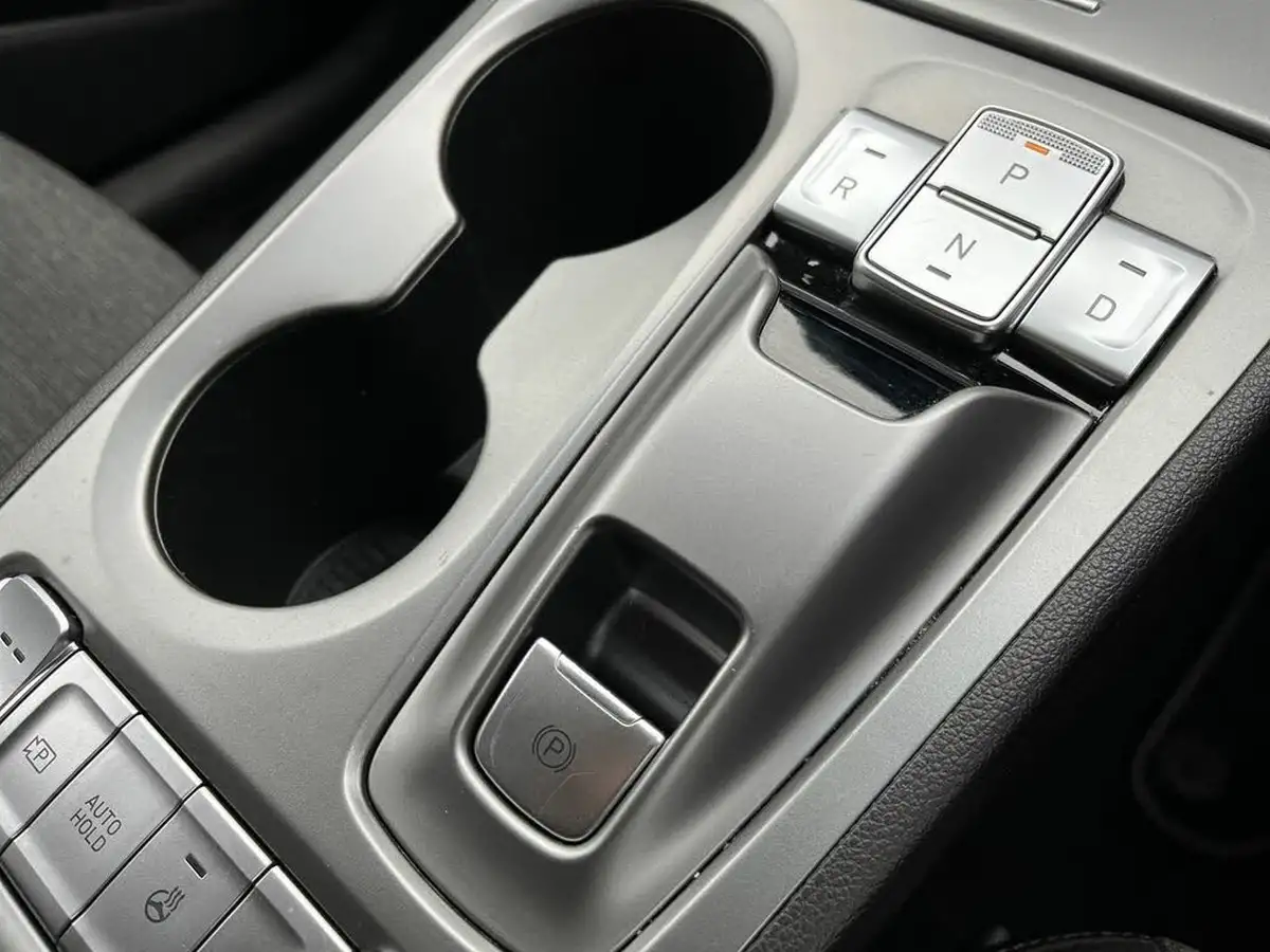 2022-hyundai-kona-e-premium-204ps-64kwh-7kw-obc-big-42