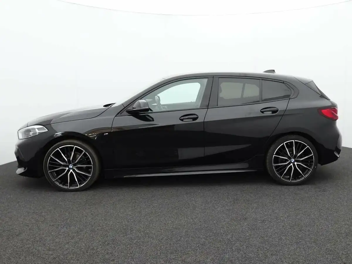 2022-bmw-1-series-15-118i-m-sport-lcp-dct-big-4