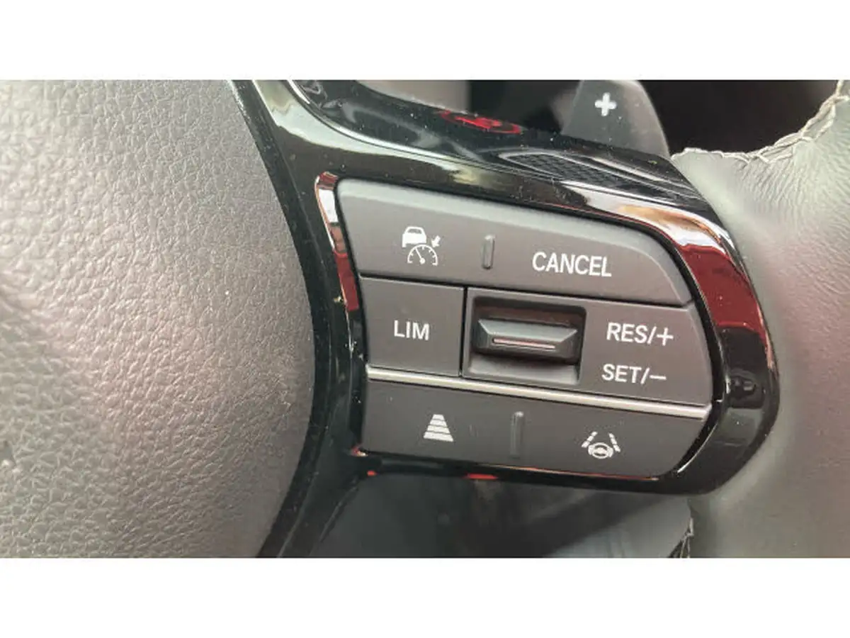 2024-honda-civic-20-i-mmd-elegance-big-28