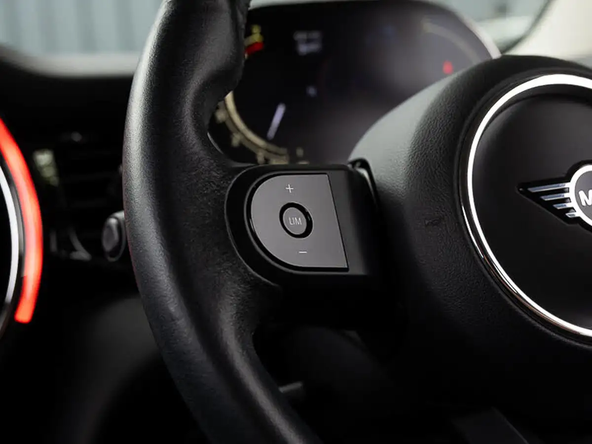 2021-mini-cooper-15-cooper-classic-hatchback-5d-big-14
