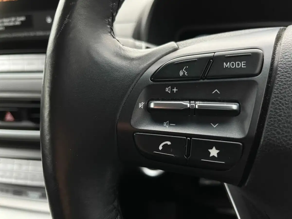 2022-hyundai-kona-e-premium-204ps-64kwh-7kw-obc-big-18