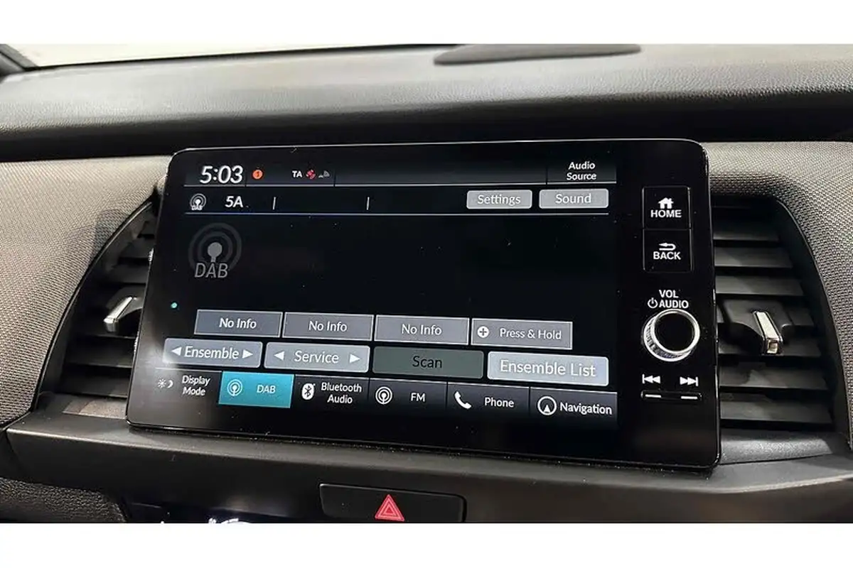 2021-honda-jazz-15-i-mmd-crosstar-ex-109ps-two-tone-big-35