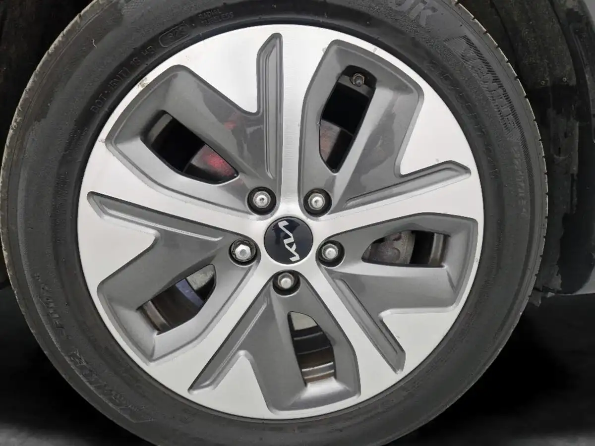 2022-kia-e-niro-ev-2-64-big-14