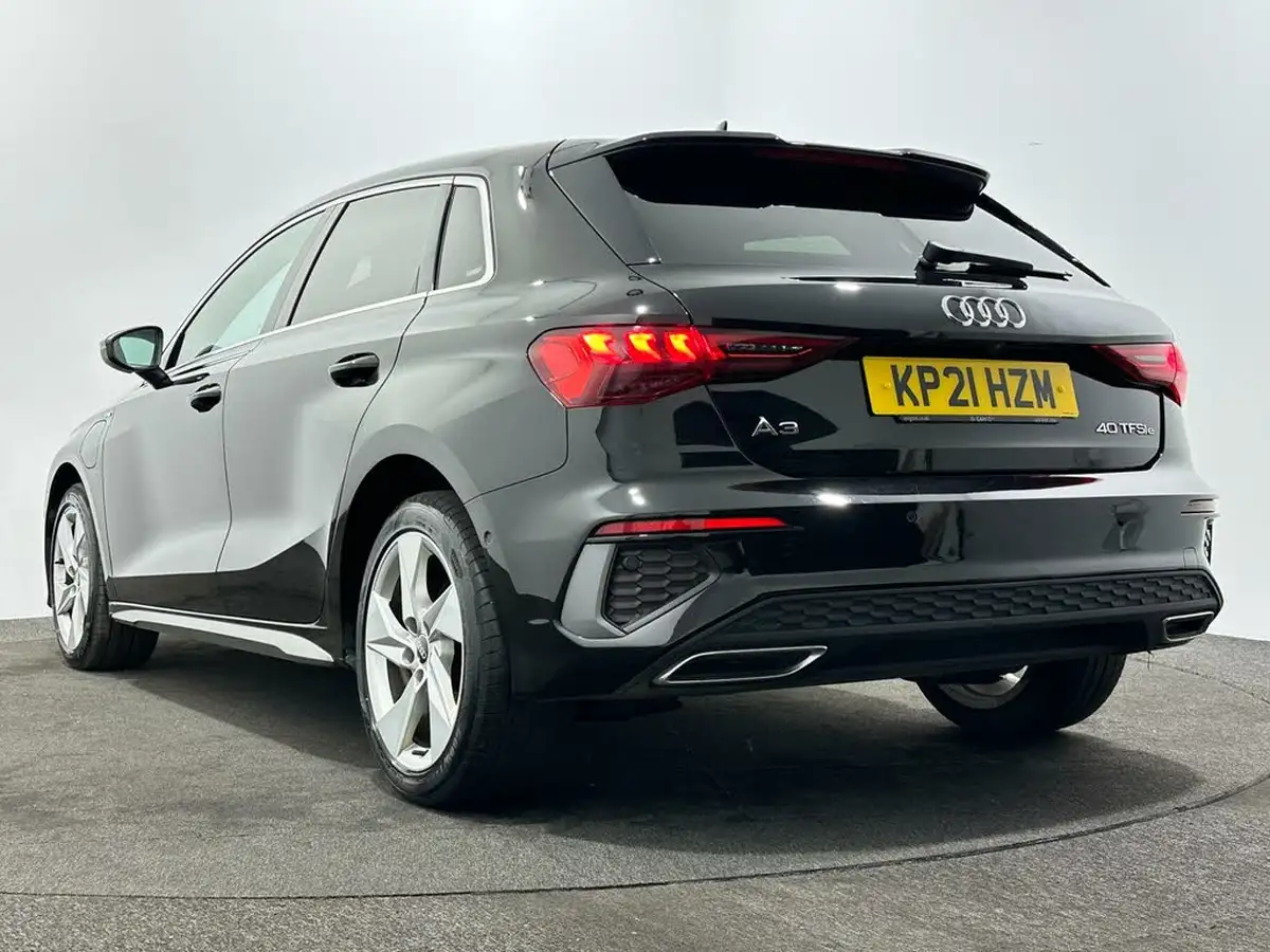 2021-audi-a3-14-40-tfsi-e-s-line-big-48