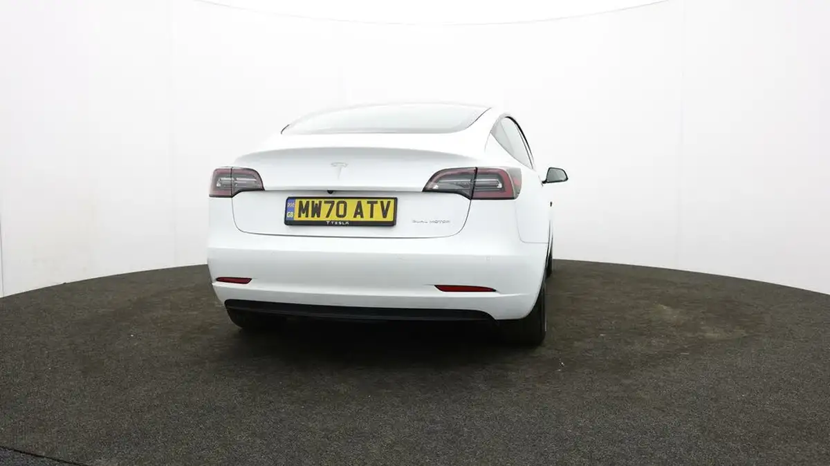 2020-tesla-model-3-e-long-range-big-76