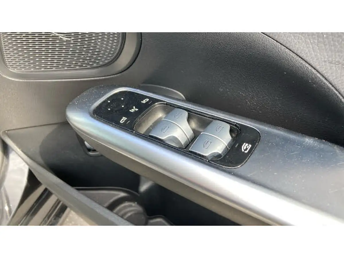 2022-mercedes-benz-c-class-15-c200-sport-204ps-saloon-4d-1496cc-big-28