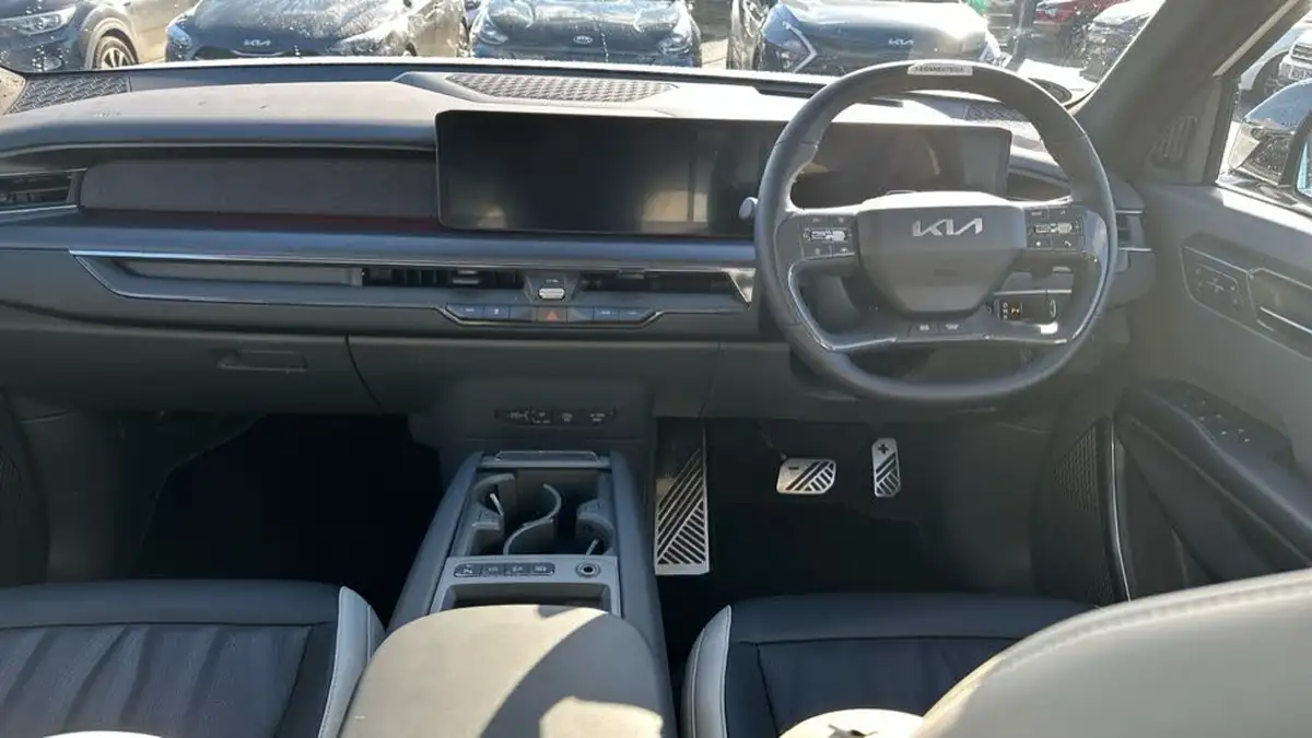 2025-kia-ev9-e-gt-line-s-7-big-5