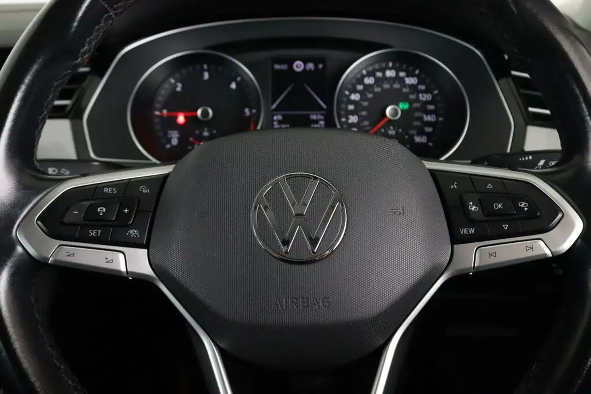 2020-volkswagen-passat-20tdi-se-nav-150ps-saloon-4d-dsg-big-20