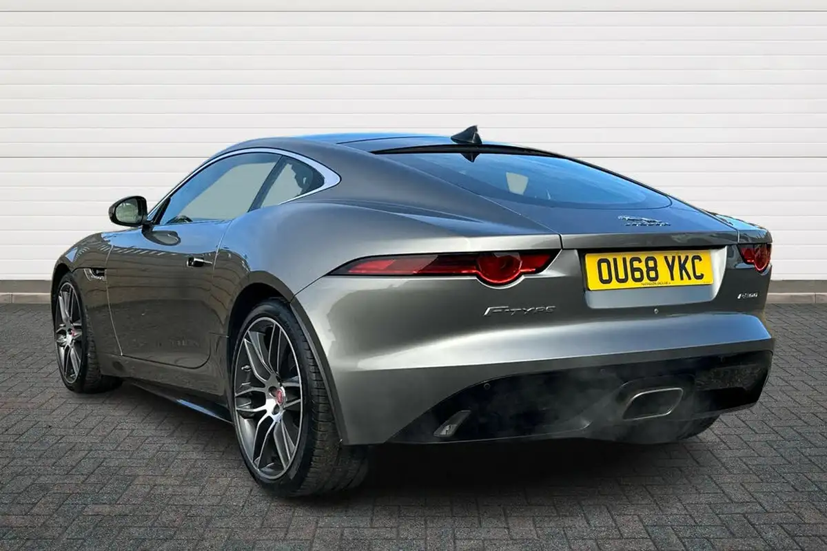 2018-jaguar-f-type-20-i4-r-dynamic-coupe-big-10