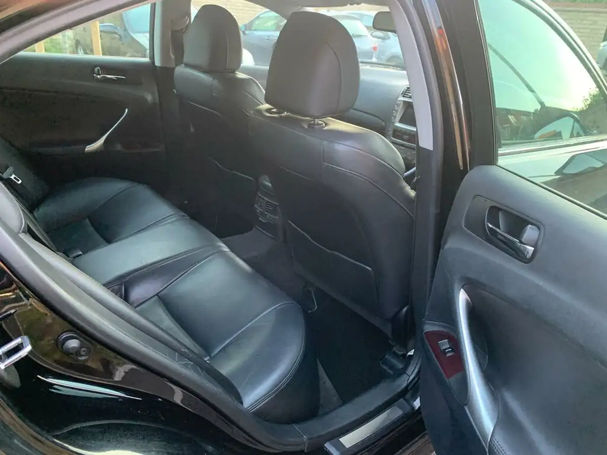 2007-lexus-is-250-25-se-l-auto-big-11