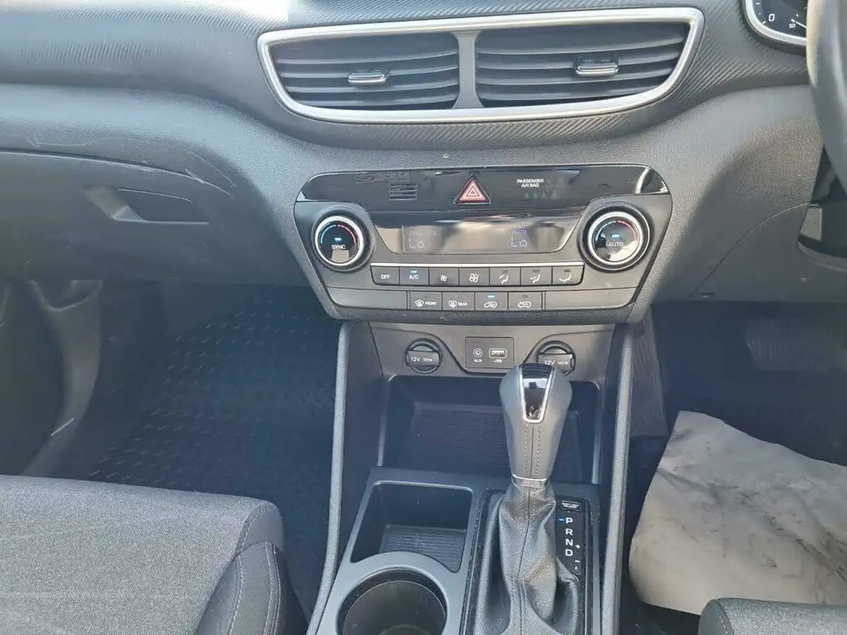 2021-hyundai-tucson-16crdi-se-nav-136ps-dct-big-27