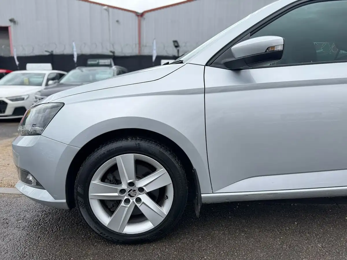 2015-skoda-fabia-12-tsi-se-l-109ps-estate-big-21
