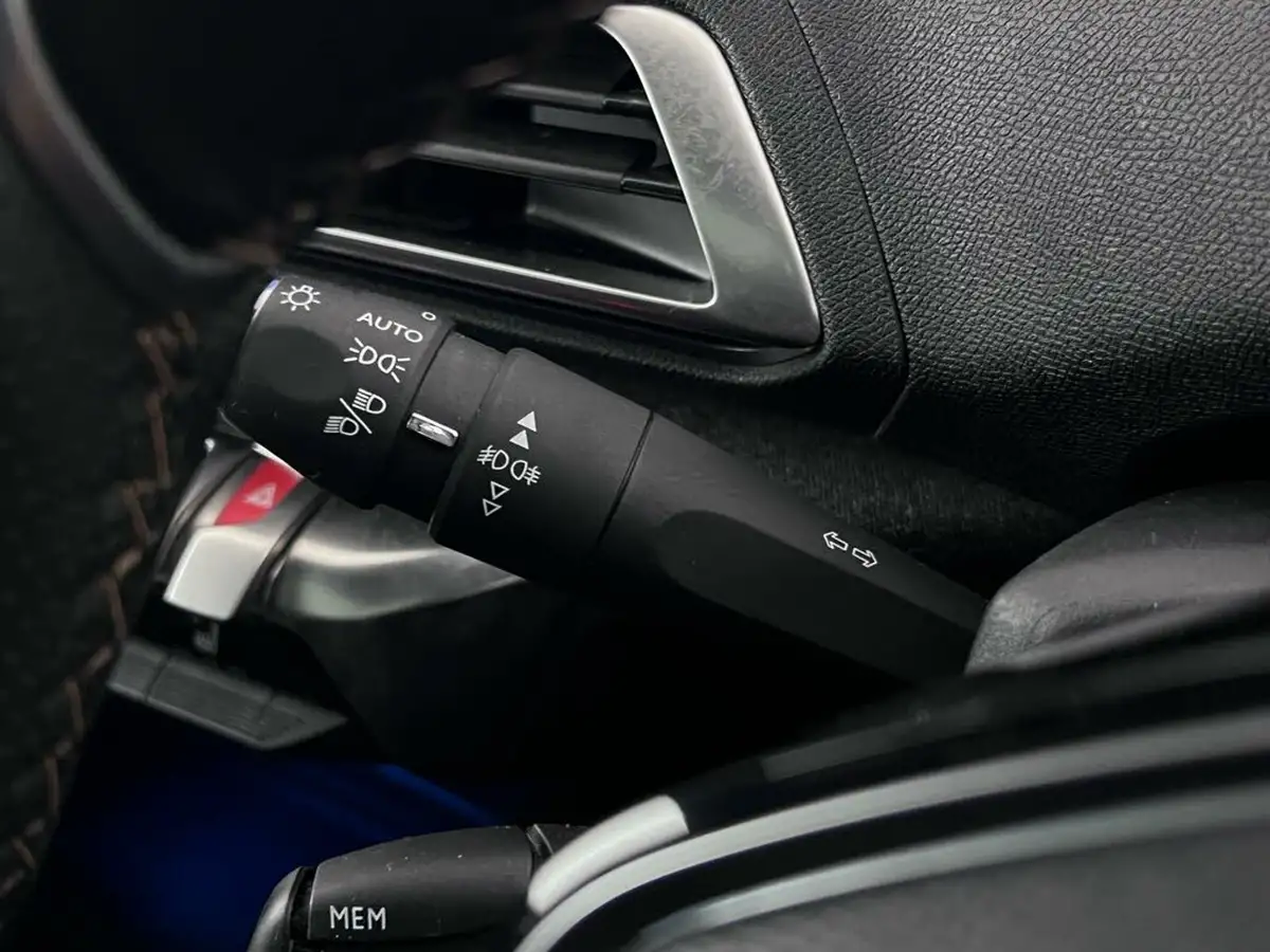 2018-peugeot-5008-suv-12-puretech-gt-line-premium-big-26