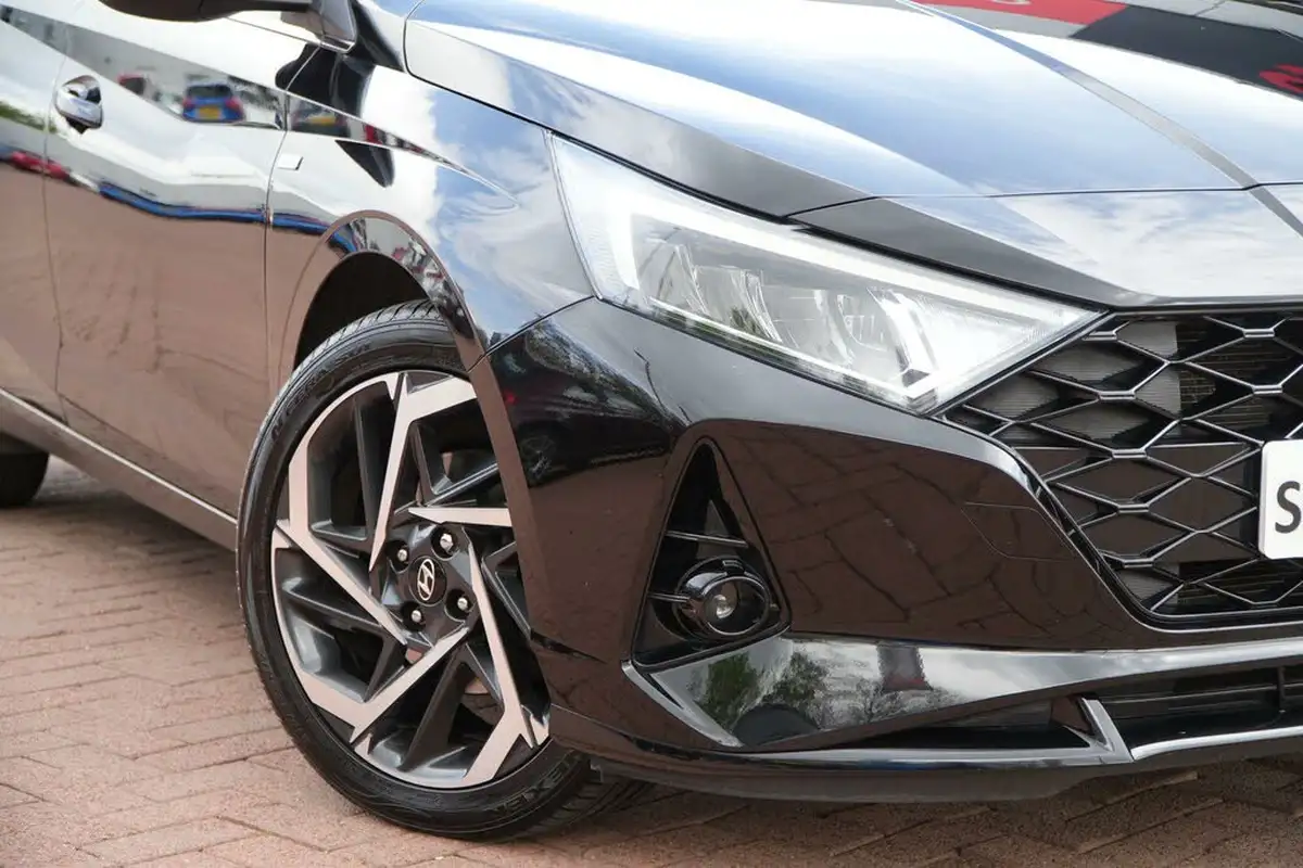 2021-hyundai-i20-10-t-gdi-premium-eclutch-imt-big-1