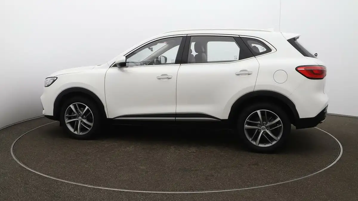 2022-mg-hs-15t-gdi-excite-162ps-dct-big-57