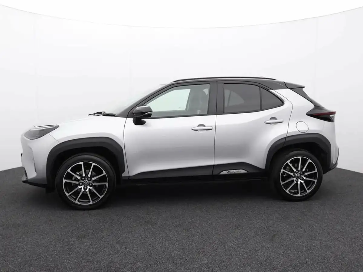 2023-toyota-yaris-cross-15-vvt-i-gr-sport-big-4