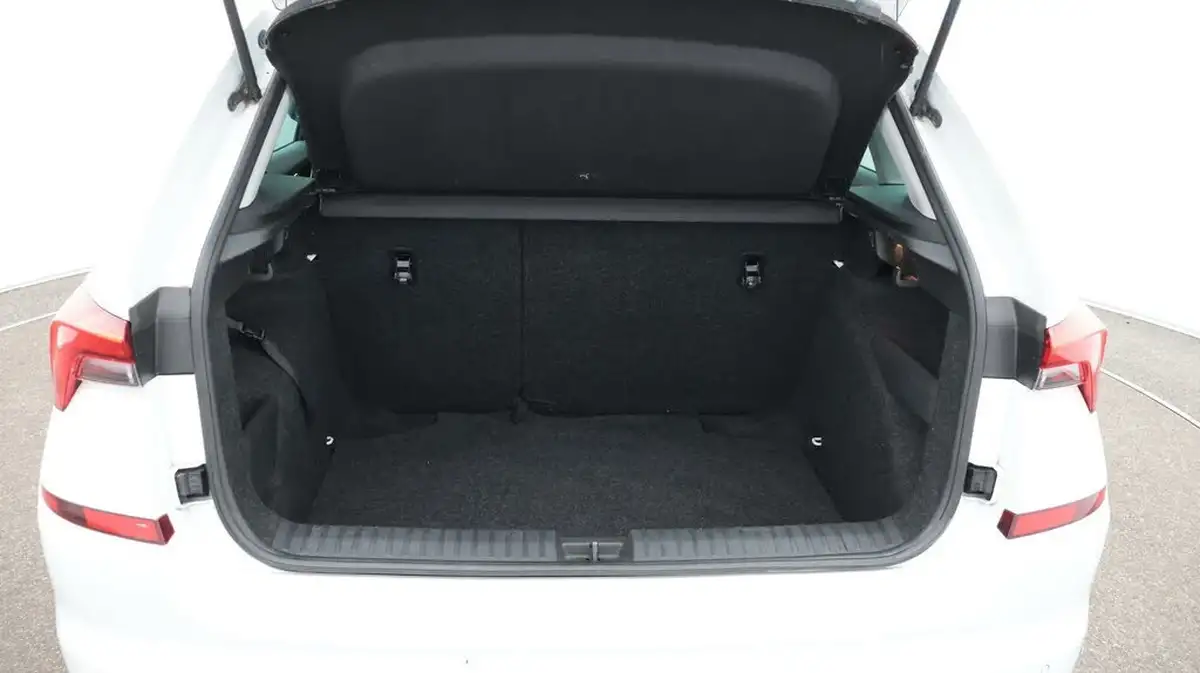 2021-skoda-kamiq-10-tsi-se-l-109ps-dsg-big-17