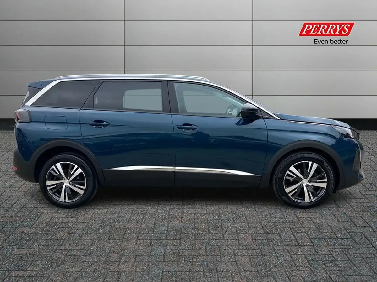 2022-peugeot-5008-suv-12-puretech-allure-eat8-big-2