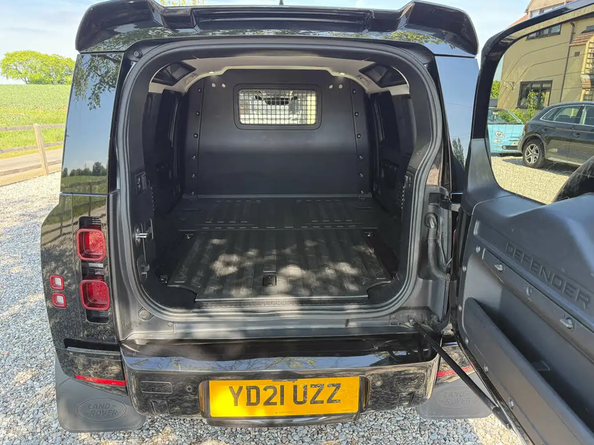 2021-land-rover-110-defender-30-d250-hard-top-s-110-big-12
