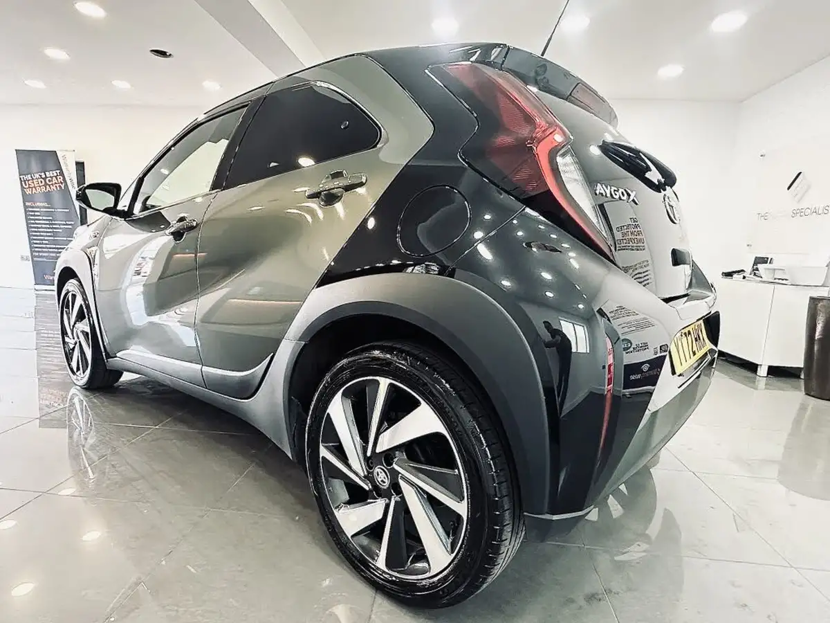 2022-toyota-aygo-x-10-vvt-i-edge-big-2