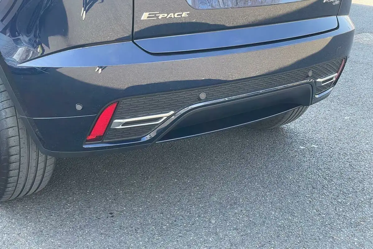 2023-jaguar-e-pace-15-p300e-r-dynamic-se-big-59