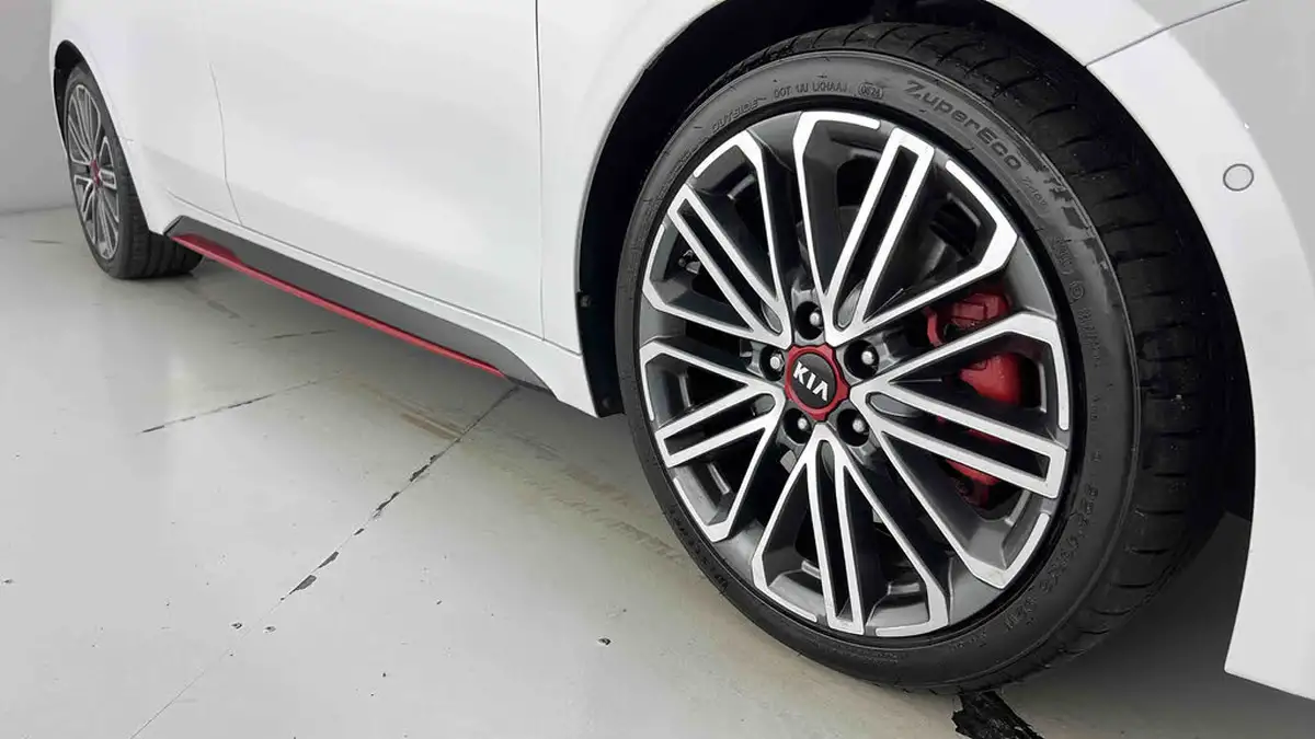 2021-kia-pro-ceed-16-t-gdi-gt-big-25