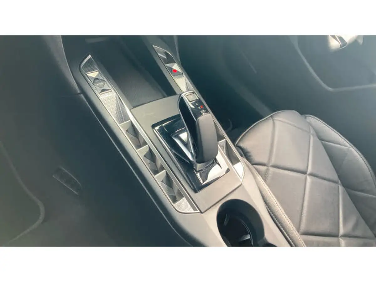 2022-ds-ds-3-crossback-e-tense-rivoli-big-12