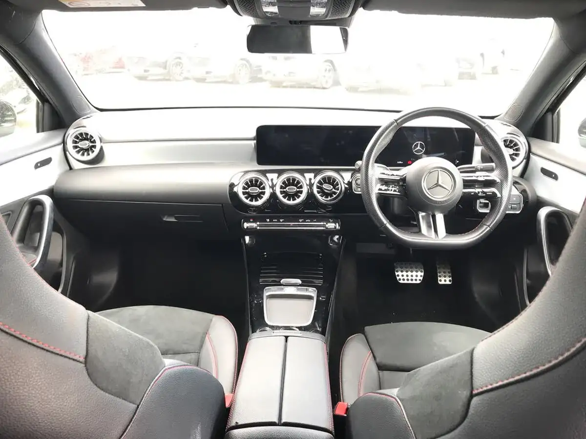 2023-mercedes-benz-a-class-13-a180-amg-line-executive-hatchback-5d-7g-dct-big-3