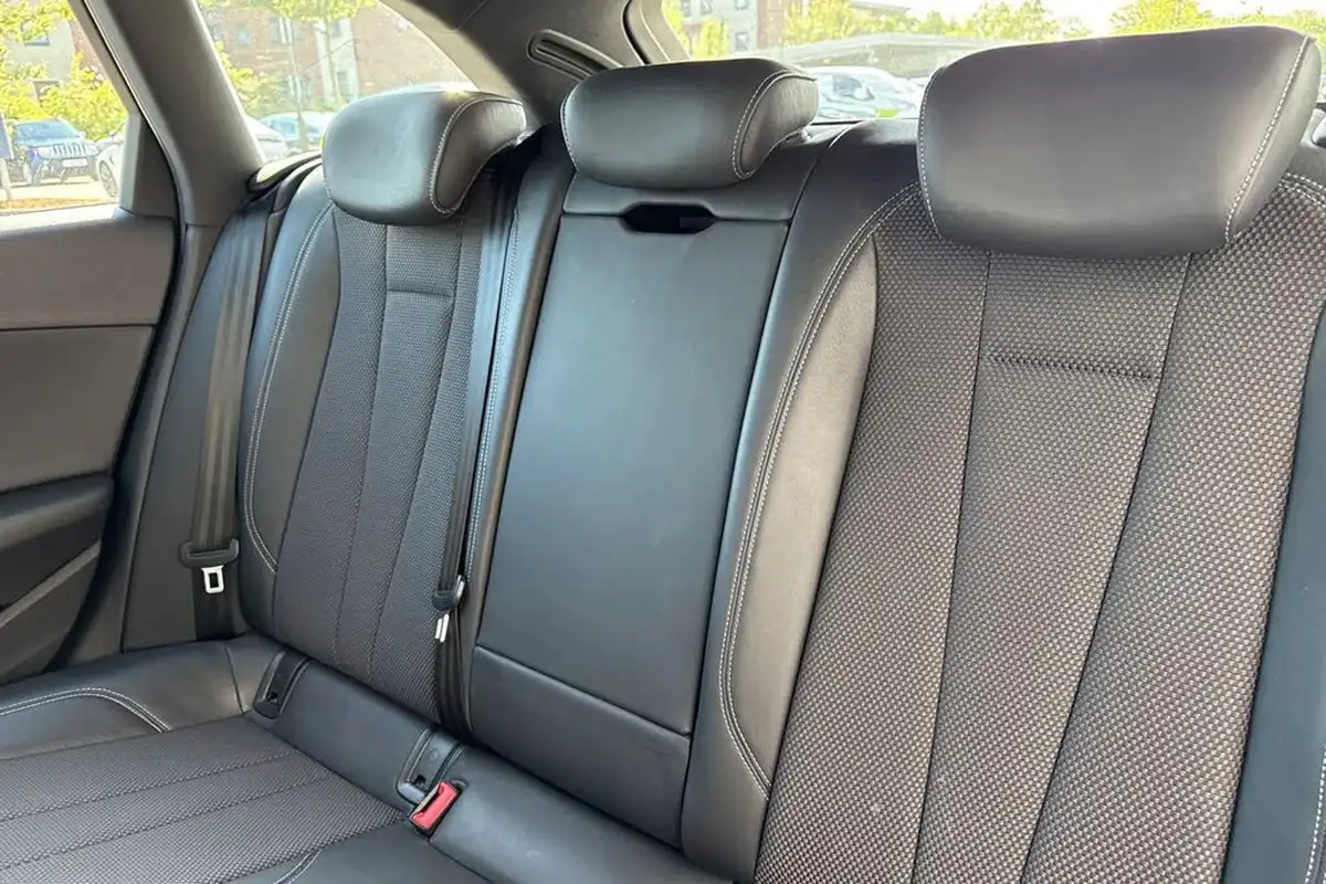 2016-audi-a4-avant-20-tdi-s-line-150ps-tronic-big-18