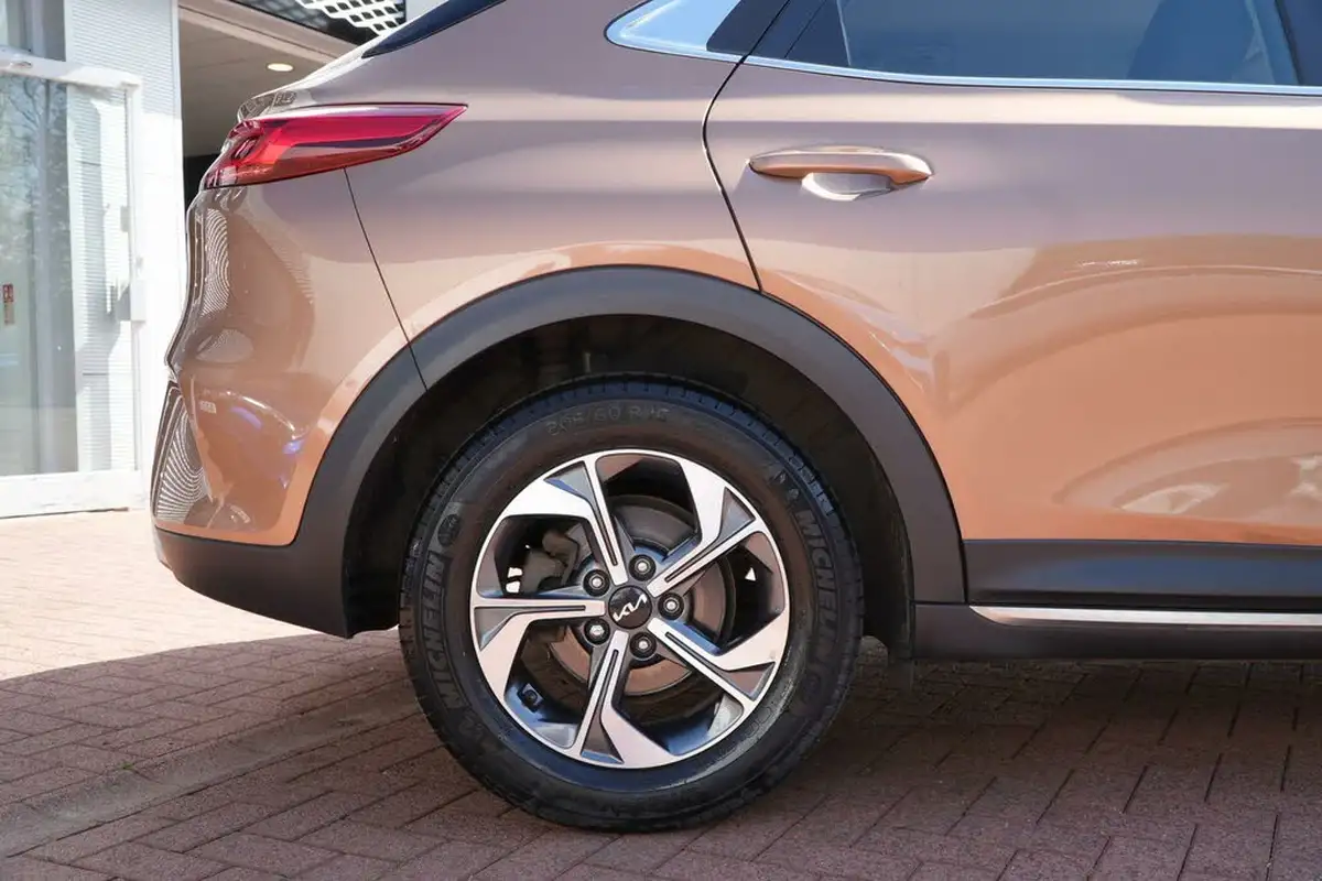 2021-kia-xceed-10-t-gdi-2-big-35