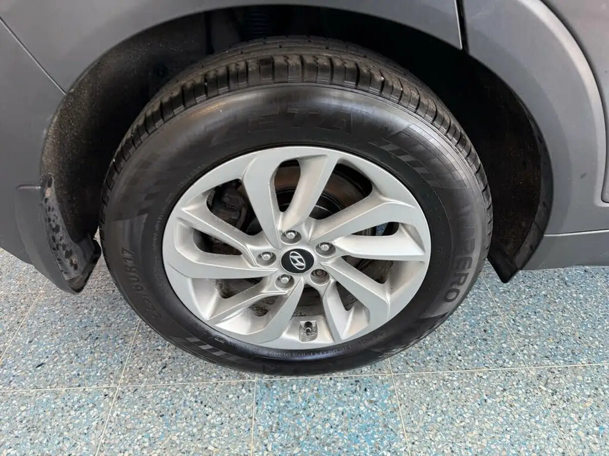 2016-hyundai-tucson-17crdi-blue-drive-se-nav-116ps-big-2